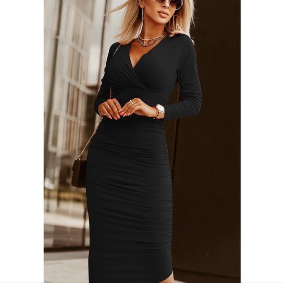 Red Ruched V-Neck Long Sleeve Dress - Picture 7 of 8